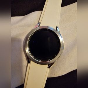 Samsung galaxy watch 4 classic 42mm LTE